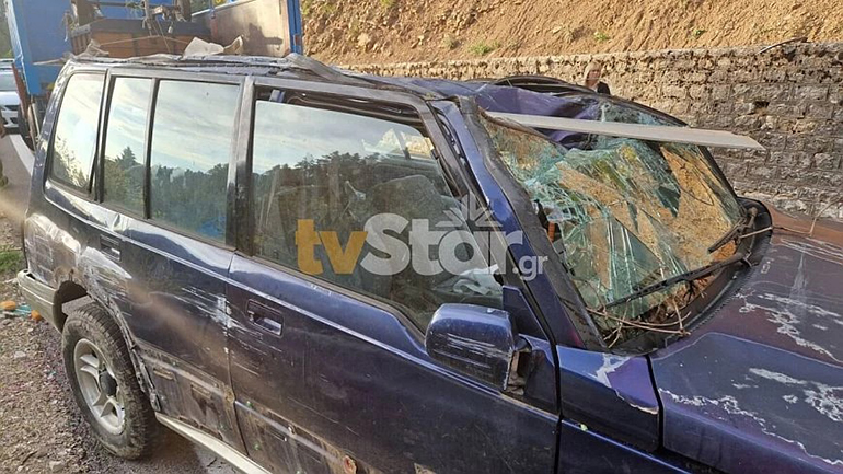 Ευρυτανία: Αυτοκίνητο με τρία άτομα έπεσε σε γκρεμό – Ένας νεκρός μεταξύ των επιβατών