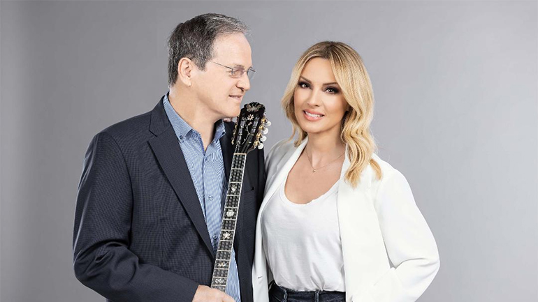 Η Πέγκυ Ζήνα συναντά τον Χρήστο Νικολόπουλο στο Βεάκειο Θέατρο Πειραιά