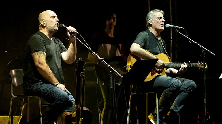 Oι Πυξ Λαξ ξεκινούν την καλοκαιρινή περιοδεία τους από το Θέατρο Πέτρας