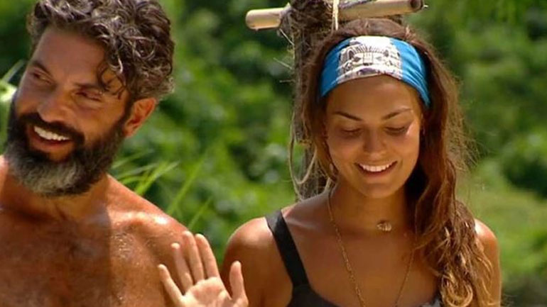 Survivor: Φιλιά μέσα στο νερό για τον Σπύρο Μαρτίκα και την Βρισηίδα Ανδριώτου