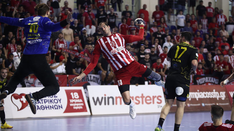 Xάντμπολ: Κατέκτησε το πρωτάθλημα ο Ολυμπιακός, 25-23 την ΑΕΚ
