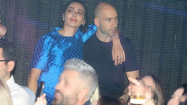 Βασίλης Σπανούλης – Ολυμπία Χοψονίδου: Φιλιά και αγκαλιές σε βραδινή τους έξοδο