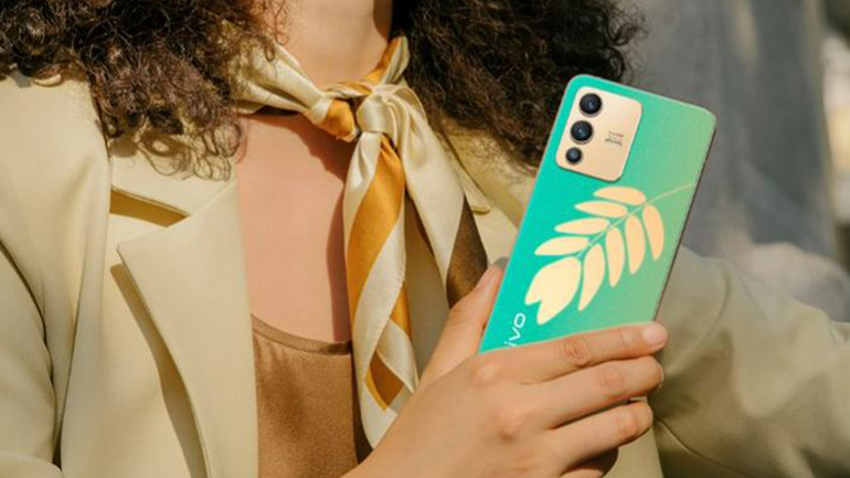 vivo V23 5G: Το νέο smartphone που ανεβάζει τον πήχη στη selfie φωτογραφία