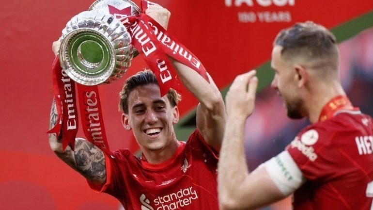 Λίβερπουλ: Στην κορυφαία ενδεκάδα του εφετινού Κυπέλλου Αγγλίας ο Τσιμίκας