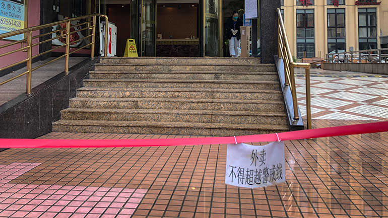 Κίνα: Πιο αυστηρή καραντίνα στο Πεκίνο – Διαμαρτυρίες κατοίκων στη Σαγκάη