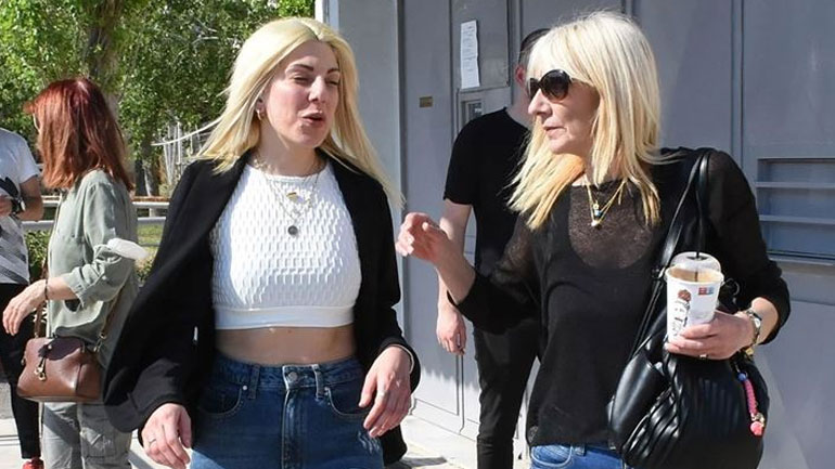 Έλενα Πολυχρονοπούλου: Πήγε στην Τήνο για να εκπληρώσει το τάμα της μετά την αποφυλάκιση