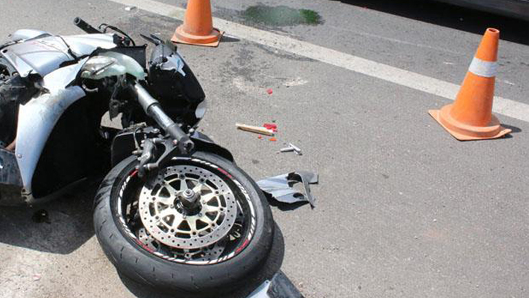 Σαντορίνη: Τροχαίο δυστύχημα για 29χρονο μοτοσυκλετιστή