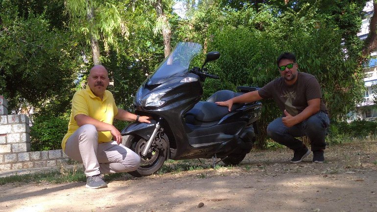 Πριν από περίπου έναν χρόνο με τον Σπύρο ως Τσακάλι!