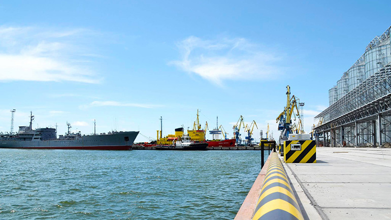 Πόλεμος στην Ουκρανία: Ο ρωσικός στρατός ανακοίνωσε πως το λιμάνι της Μαριούπολης επαναλειτουργεί