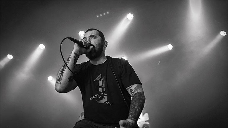 «Νύχτα των σκιών»: Ο Βέβηλος για μια μοναδική συναυλία στο Ανοιχτό Δημοτικό Θέατρο Νεάπολης