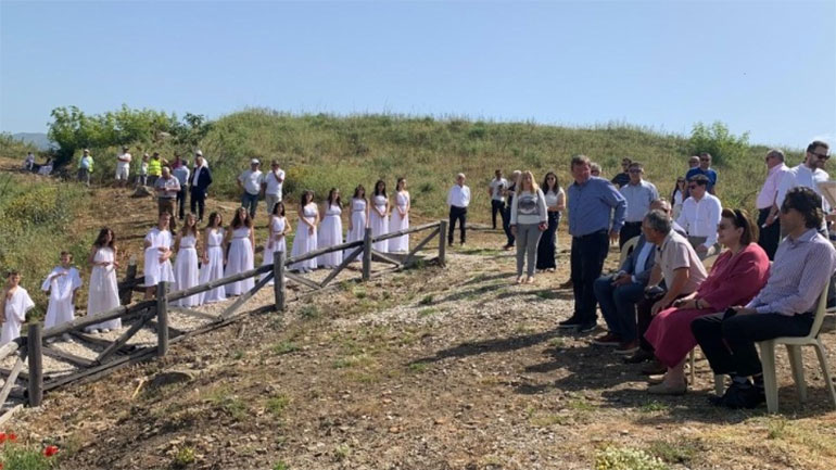 Επαφές της υπουργού Πολιτισμού Λίνας Μενδώνη με την ελληνική ομογένεια στην Αλβανία