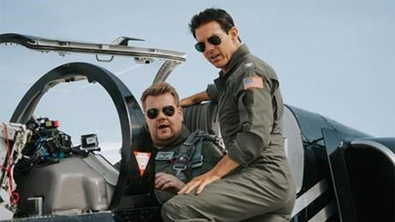 Αποκλειστικά στην COSMOTE TV: H απολαυστική πτήση των Τζέιμς Κόρντεν και Τομ Κρουζ, στο «The Late Late Show with James Corden»