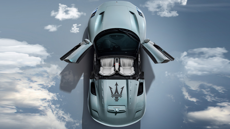 Η οροφή της νέας Maserati MC20 Cielo γίνεται διάφανη με το πάτημα ενός κουμπιού