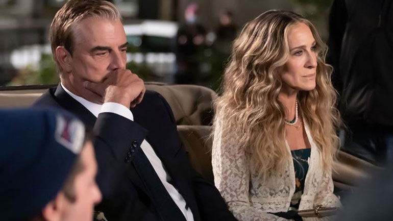 Sarah Jessica Parker: Ποια είναι η σχέση της με τον Chris Noth μετά τις καταγγελίες κατά του ηθοποιού;