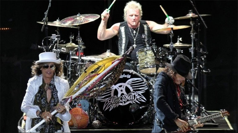 Ο Στίβεν Τάιλερ μπήκε οικειοθελώς σε κέντρο αποτοξίνωσης