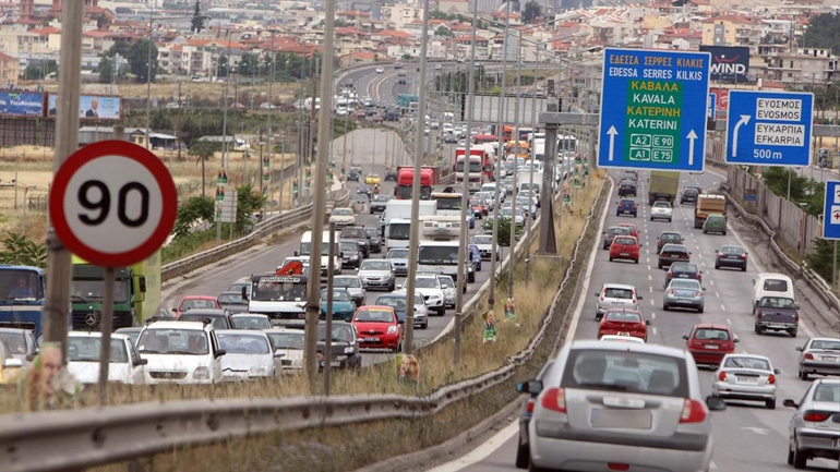 Θεσσαλονίκη: Καραμπόλα οχημάτων «ακινητοποίησε» την Περιφερειακή Οδό