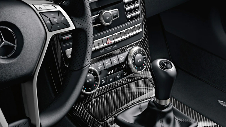 Τέλος οι χειροκίνητες Mercedes από το 2023