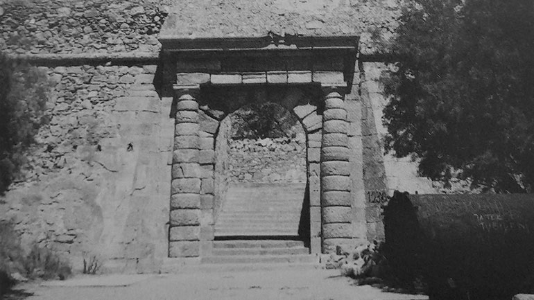 Σπιναλόγκα - Απολύμανση πριν την είσοδο και έξοδο