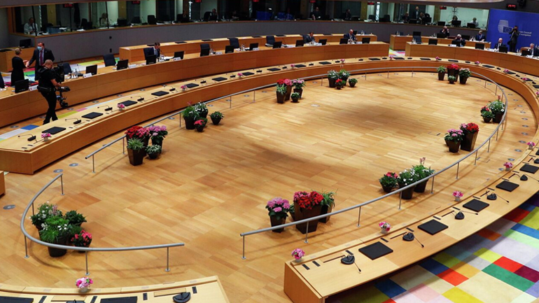 Στα δύο η Ευρώπη για το ρωσικό πετρέλαιο