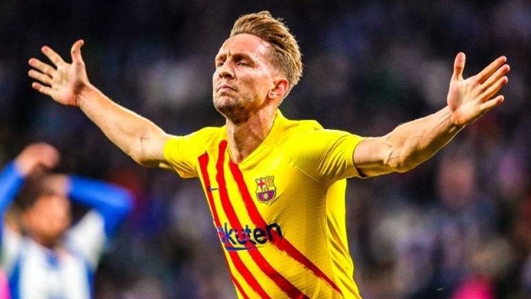 Μάντσεστερ Γιουνάιτεντ: Kάνει πίσω για τον Ντε Γιονγκ, στρέφεται στον Κονέ