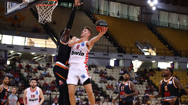 Καταιγιστικός ο Ολυμπιακός, συνέτριψε 116-73 τον Προμηθέα και έκανε το 1-0 στους ημιτελικούς!