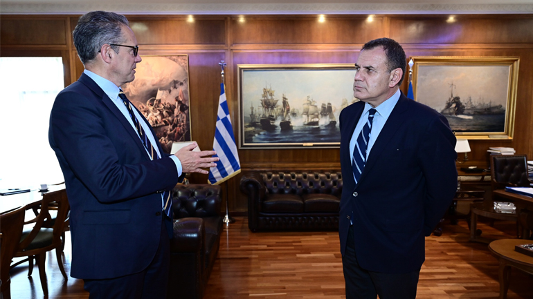 Συνάντηση Παναγιωτόπουλου με τον πρέσβη της Σουηδίας