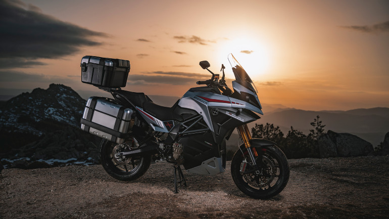 Ανεβάζει τον πήχυ η Energica με νέα sport touring μοτοσικλέτα