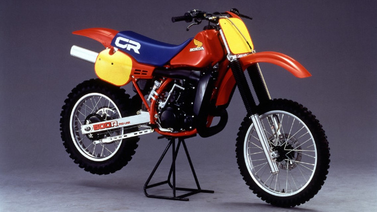 Το πανίσχυρο δίχρονο, CR500R.