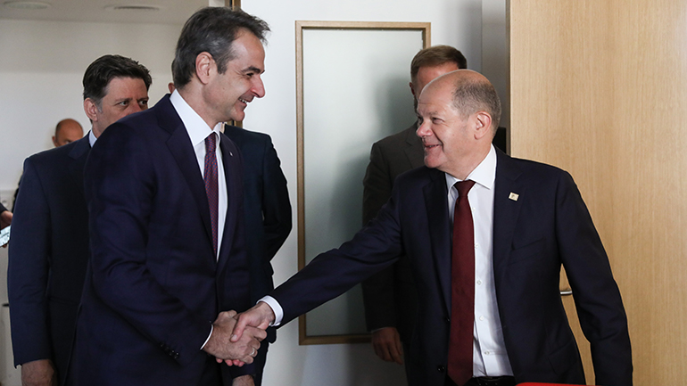 Υπ. Άμυνας: Τι προβλέπει η συμφωνία για τα τεθωρακισμένα