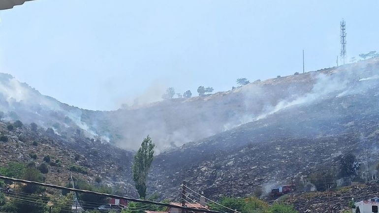Σχιστό: Σε ύφεση η φωτιά σε χαμηλή βλάστηση Σχιστό: Σε ύφεση η φωτιά σε χαμηλή βλάστηση