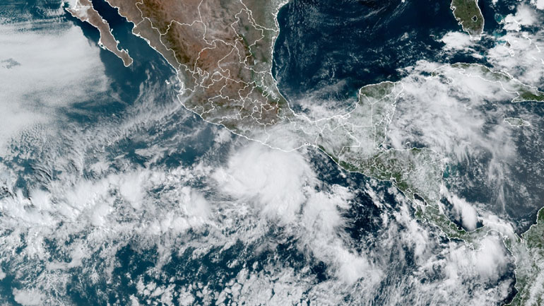 Μεξικό: Τρεις νεκροί και οκτώ αγνοούμενοι από τον κυκλώνα Αγκάθα