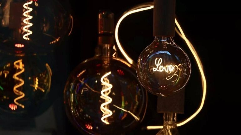 Ρήτρα αναπροσαρμογής : Την Πέμπτη η απόφαση να μην κόβεται το ρεύμα σε όσους δεν την πληρώνουν