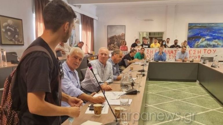 Φοιτητικό «ντου» στο δημοτικό συμβούλιο Χανίων: Ζητούν μέτρα για την φοιτήτρια που της έκοψαν το ρεύμα