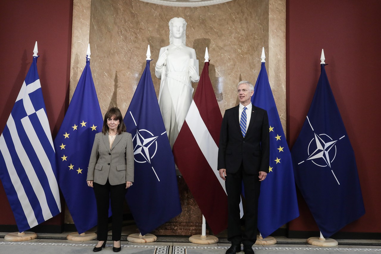 Η Κατερίνα Σακελλαροπούλου με τον πρωθυπουργό της Λετονίας, Krišjānis Kariņš