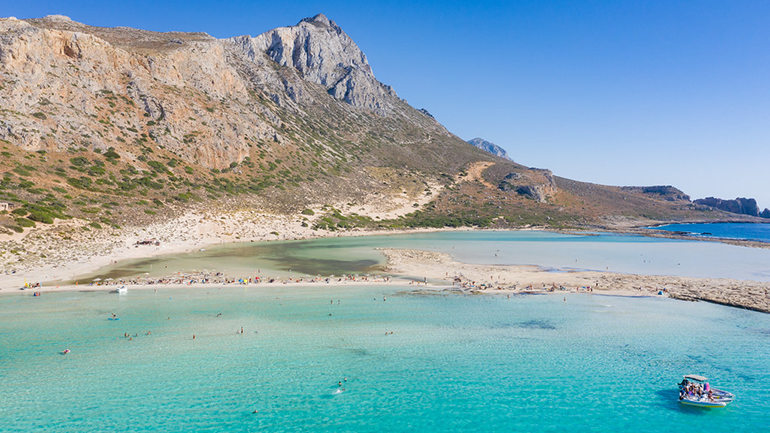 Δημοφιλέστερη η Ελλάδα μεταξύ των ευρωπαϊκών χωρών για τις παραλίες της – Ξεχωρίζουν η Κρήτη, η Νάξος και η Μύκονος