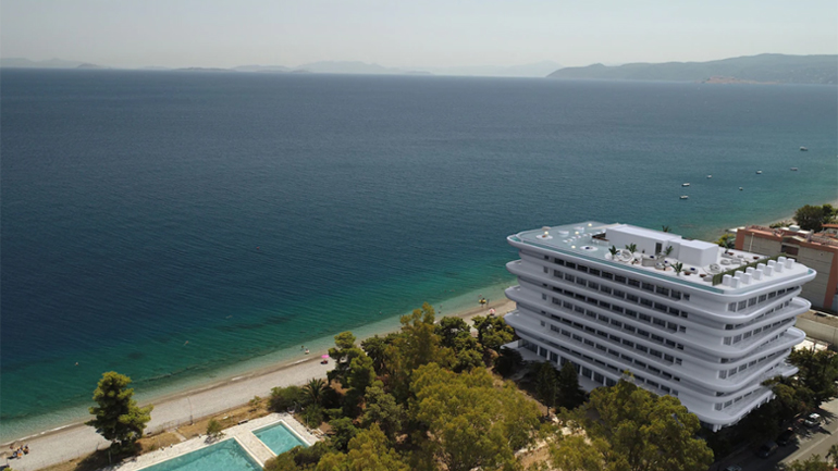 Καταγγελία εναντίον του δήμαρχου Λουτρακίου, Περαχώρας, Αγίων Θεοδώρων  Γ. Γκιώνη