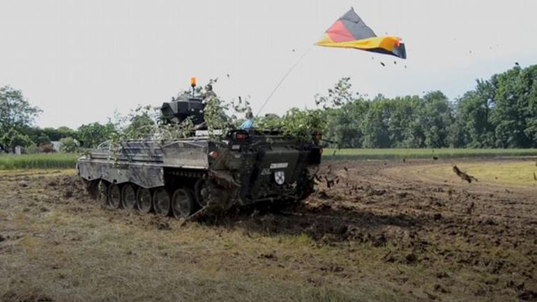 Το τέχνασμα του Σολτς με τα Marder για την Ελλάδα
