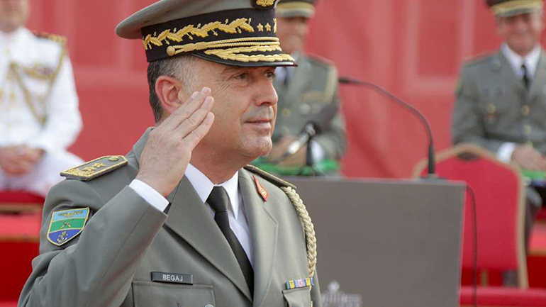 Αλβανία: Ο αρχηγός των ενόπλων δυνάμεων εξελέγη πρόεδρος της χώρας Αλβανία: Ο αρχηγός των ενόπλων δυνάμεων εξελέγη πρόεδρος της χώρας