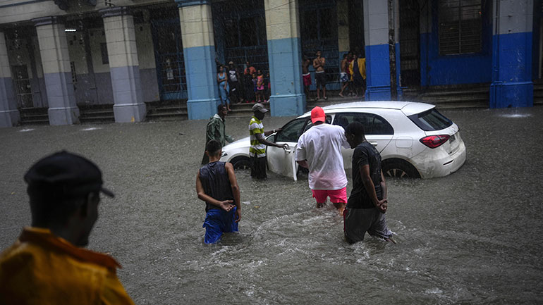 Κυκλώνας Αγκάθα: Σφοδρές βροχοπτώσεις στην Κούβα – 2 νεκροί και 1 αγνοούμενος