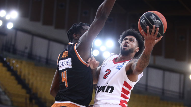 Mε «sweep» στους τελικούς ο Ολυμπιακός, 106-69 τον Προμηθέα