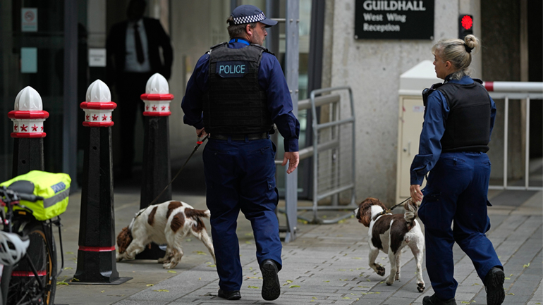 Τέλος συναγερμού στην Πλατεία Τραφάλγκαρ του Λονδίνου μετά από εύρεση ύποπτου πακέτου