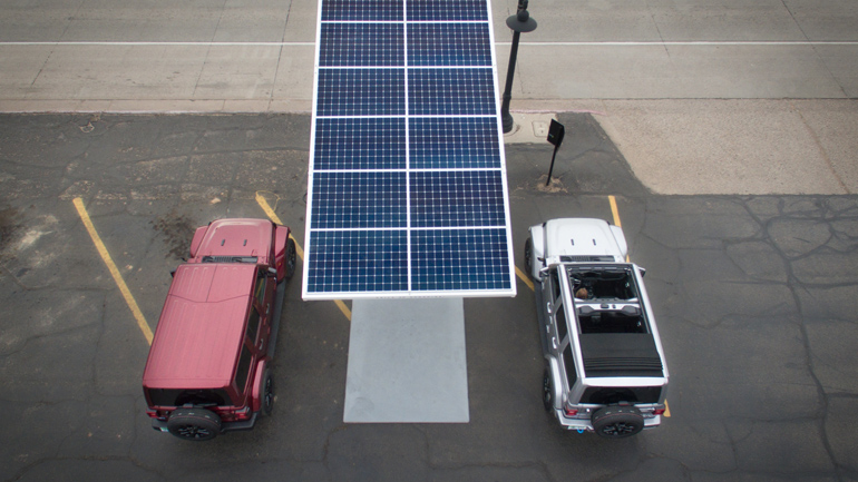 Νέα συμφωνία της Stellantis για να μειώσει το περιβαλλοντολογικό αποτύπωμα στην παραγωγή των εξηλεκτρισμένων οχημάτων