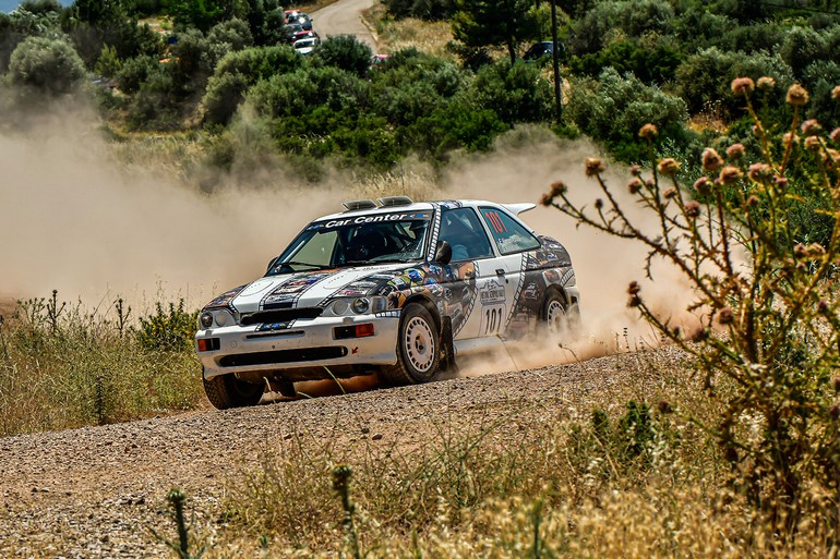 Επαμεινώνδας Καρανικόλας - Γιώργος Κακαβάς (Ford Escort RS Cosworth)