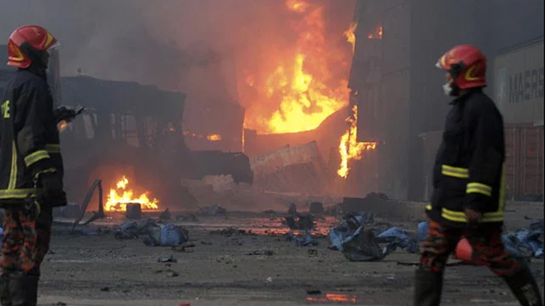 Μπανγκλαντές: 49 νεκροί από μεγάλη πυρκαγιά και έκρηξη χημικών προϊόντων