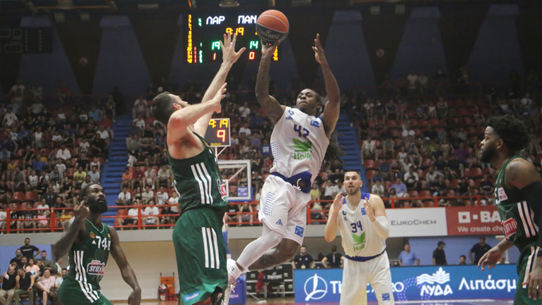 Πολύ σκληρή για να… αποκλειστεί η Λάρισα – Νίκησε 74-62 τον Παναθηναϊκό και ισοφάρισε σε 2-2 τους ημιτελικούς!