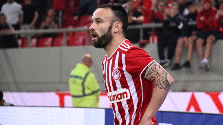 Βαλμπουενά: «Έχω συμφωνία με Ολυμπιακό, αξίζει τη Χρυσή Μπάλα ο Μπενζεμά»