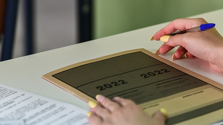 Πανελλαδικές 2022: Δείτε τα θέματα που «έπεσαν» στα εξεταζόμενα μαθήματα