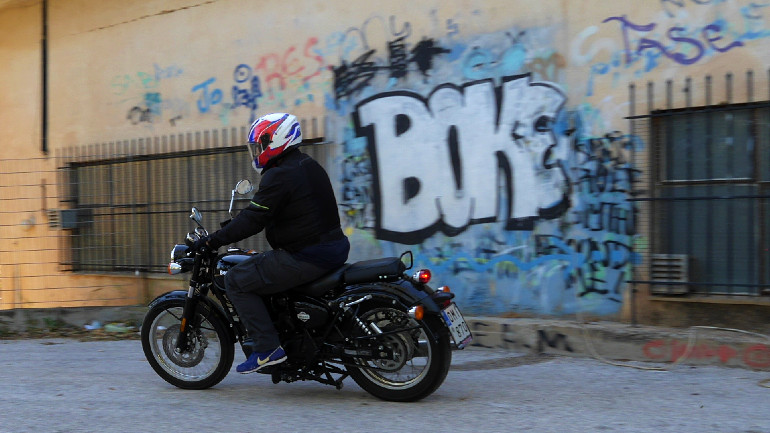 Εύκολο και ευχάριστο στο δρόμο.