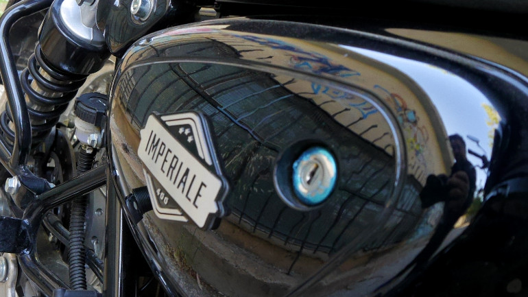 Καλή ποιότητα κατασκευής, πολύ ανώτερη της ιδιαίτερα χαμηλής τιμής της μοτοσικλέτας.