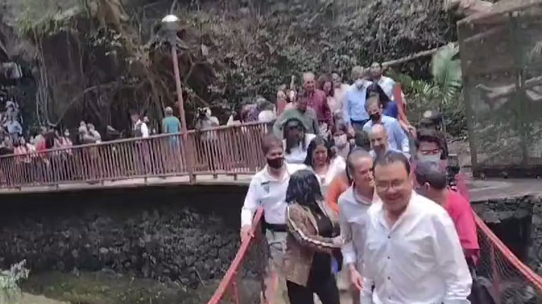 Μεξικό: Κρεμαστή γέφυρα κατέρρευσε κατά τη διάρκεια των εγκαινίων της – Τραυματίστηκαν 25 άνθρωποι
